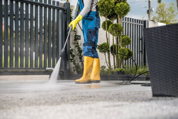 Best Affordable Power Washing  in Oswego, KS