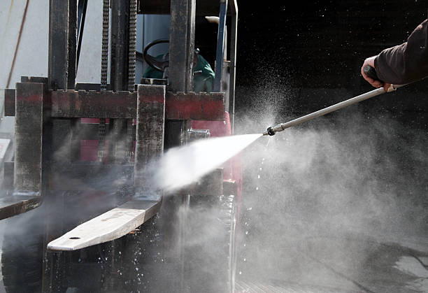 Roof Power Washing Services in Oswego, KS